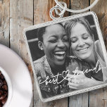 Modern Chic Heart Best Friends Besties BFF-foto Fyrkantig Silverfärgad Nyckelring<br><div class="desc">Design består av roligt och spelande kursiv skripttypografi med sans serif-teckensnitt. Lägg till ett anpassningsbar-foto.</div>