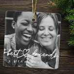 Modern Chic Heart Best Friends Besties BFF-foto Julgransprydnad Keramik<br><div class="desc">Design består av roligt och spelande kursiv skripttypografi med sans serif-teckensnitt. Lägg till ett anpassningsbar-foto.</div>