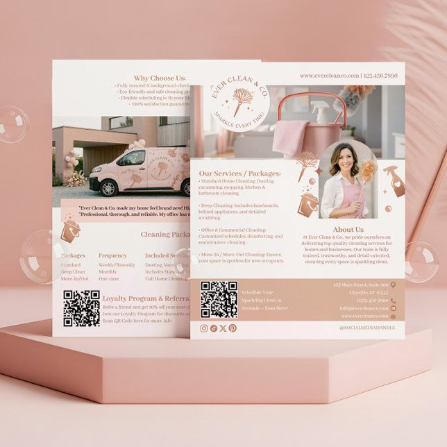 Modern Chic Professionell Marknadsföring för Städt Reklamblad (Modern Chic Professional House Cleaning Marketing Flyer)