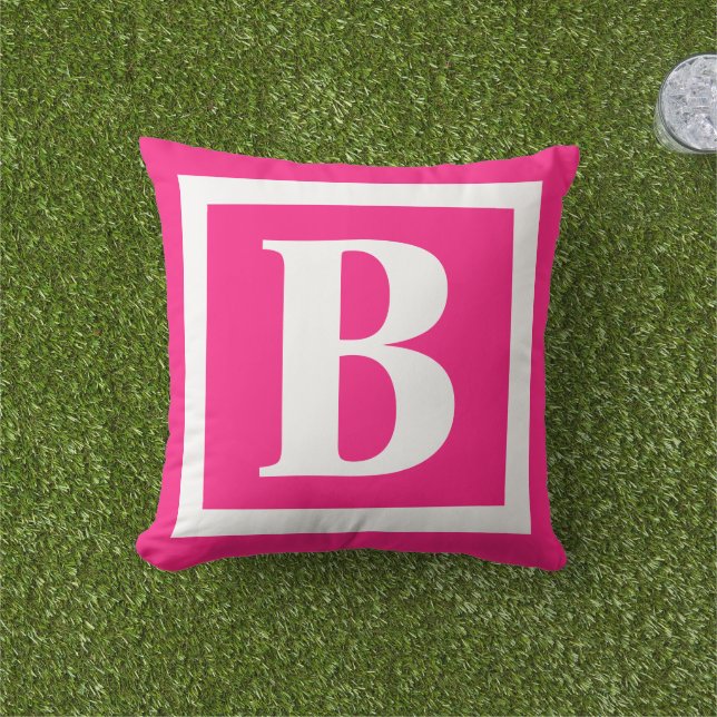 Modern Chic Shock rosa Monogram Initial Kudde (Gräs)