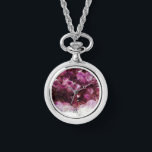 Modern chic trendig lila  ametyst monogrammet armbandsur<br><div class="desc">Se med modern chic på lilan ametyst mineral gemstone mönster. Utformning av elegant för snyggt. Du kan lägga till ett eget monogram för att anpassa.</div>