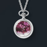 Modern chic trendig lila  ametyst monogrammet armbandsur<br><div class="desc">Se med modern chic på lilan ametyst mineral gemstone mönster. Utformning av elegant för snyggt. Du kan lägga till ett eget monogram för att anpassa.</div>