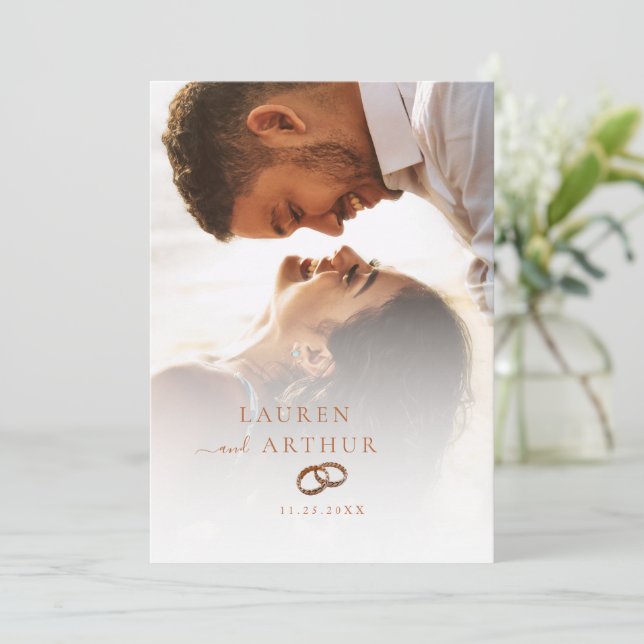 Modern Chic Ultra Minimal Typography Photo Bröllop Inbjudningar (Stående Fram)