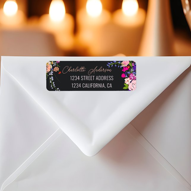 Modern chic vild blommor skriker söt studenten returadress etikett (Modern chic wild flowers script pretty graduation label DARK)