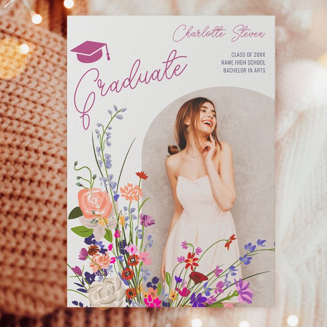Modern chic vild blommor skript till bild studente meddelande (Modern chic wild flowers script photo graduation announcement)