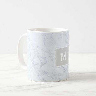 Modern Chic White Marble Anpassningsbar Monogram Kaffemugg