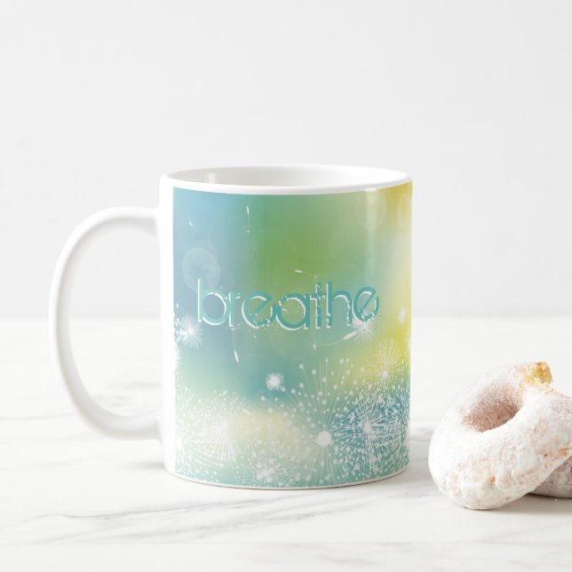 Modern citat BREATHE inspirational Dandelions Kaffemugg (Med munk)