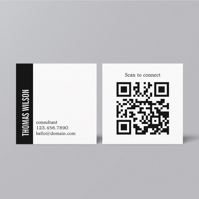 Modern Clean Bold Black White Consultant QR code Fyrkantigt Visitkort (Skapare uppladdad)