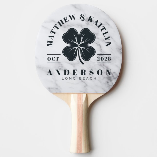 Modern Clean White Irish Lucky Clover WeddingCrest Pingisracket (Framsidan)