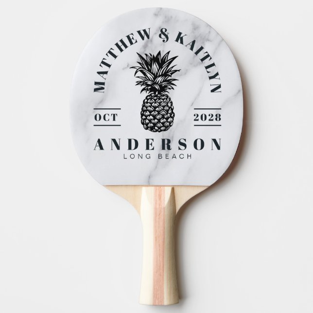 Modern Clean White Tropical Pineapple WeddingCrest Pingisracket (Framsidan)