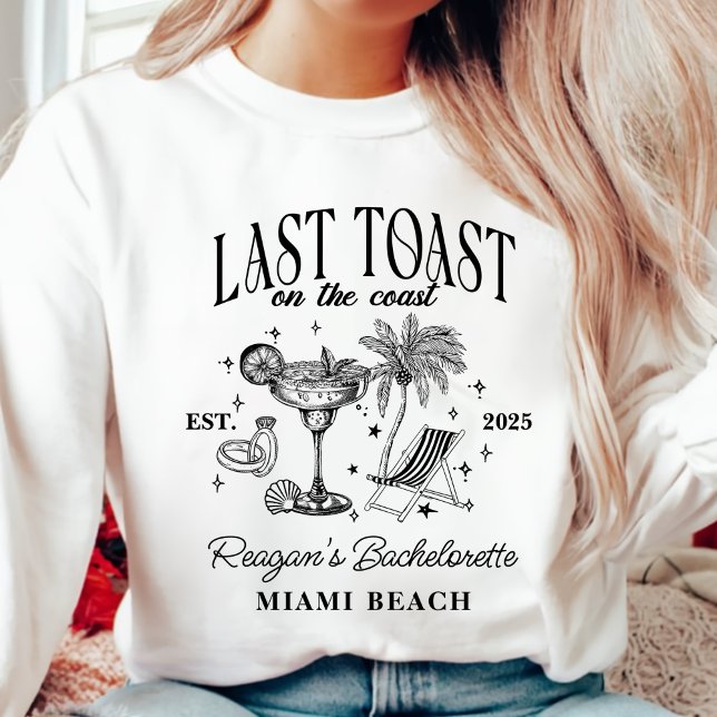 Modern Cocktail Party Black T Shirt (Skapare uppladdad)