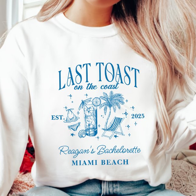 Modern Cocktail Party Blue T Shirt (Skapare uppladdad)