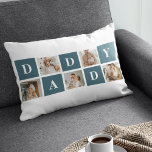 Modern Collage Far Photo & Grönt Pappa Gifts Lumbarkudde<br><div class="desc">Ett modernt foto av far är en personlig som kombinerar foton av far eller far figur från många på ett kreativ- och snyggt-sätt. Det innebär att markera flera meningsfulla bilder och ordna dem i ett kollageformat, ofta med överlappande eller rutnätsliknande utformningar. Fotografierna kan ha olika stunder eller minnen, t.ex. familjesemester,...</div>