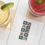 Modern Collage Far Photo & Grönt Pappa Gifts Underlägg Papper Kvadrat<br><div class="desc">Ett modernt foto av far är en personlig som kombinerar foton av far eller far figur från många på ett kreativ- och snyggt-sätt. Det innebär att markera flera meningsfulla bilder och ordna dem i ett kollageformat, ofta med överlappande eller rutnätsliknande utformningar. Fotografierna kan ha olika stunder eller minnen, t.ex. familjesemester,...</div>