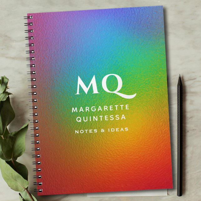 Modern Colorful Rainbow White Monogram Initialer Anteckningsbok (Skapare uppladdad)