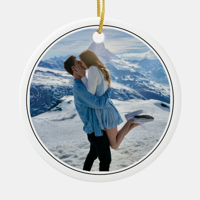 Modern Couple Engagement Photo First Christmas Julgransprydnad Keramik (Framsidan)