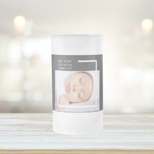 Modern Cute Baby Photo   Beauty Quote Frostat Ölglas