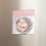 Modern Cute Baby Photo | Rosa och vit | Offert Magnet<br><div class="desc">Vi presenterar vår beundransvärda moderna Rosa och vit citat från Cute Baby på en lysande rosa bakgrund! Den här beundransvärda produkten är en perfekt för att fira glädjen och kärlek som din lilla glädje ger dig. Oavsett om du är tittar för en hjärtslitande eller tankfull gåva är den här designen...</div>