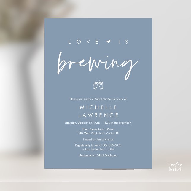 Modern Cute Romantic Beer Party Möhippa Inbjudningar (Beer Party Bridal Shower, Love is brewing Invitation card modern romance dusty blue)