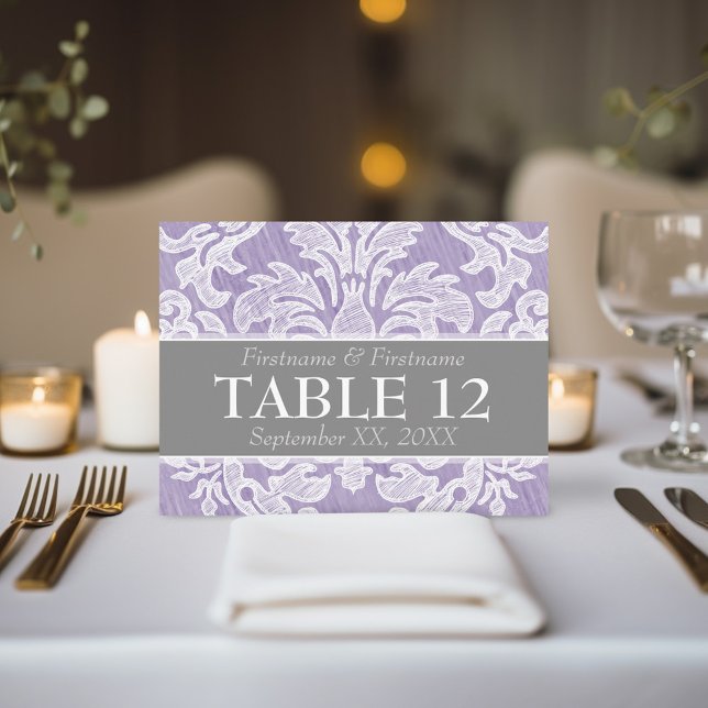 Modern Damask Pattern Bröllop Bordsnummer (Mod Lace - Lavender and Grey reserved wedding table number sign)