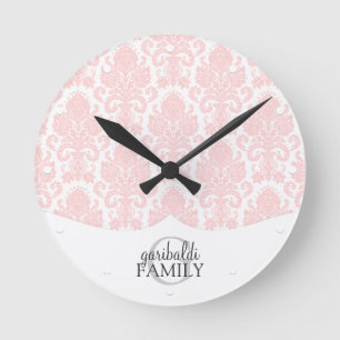 Modern damastast rosa familjpersonlig rund klocka