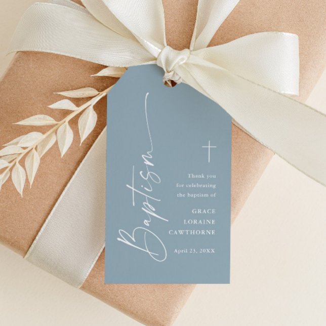 Modern Damblå Pojkars Dop Tack Gåva Presentetikett (Modern script dusty blue boys baptism thank you favor tag with elegant script and simple type.)