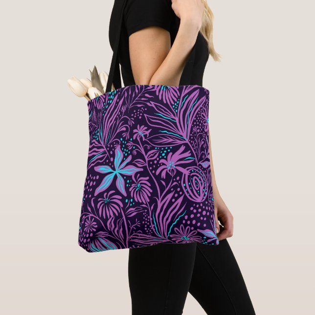 Modern Dark Purple Floral Pattern Tygkasse (Närbild)