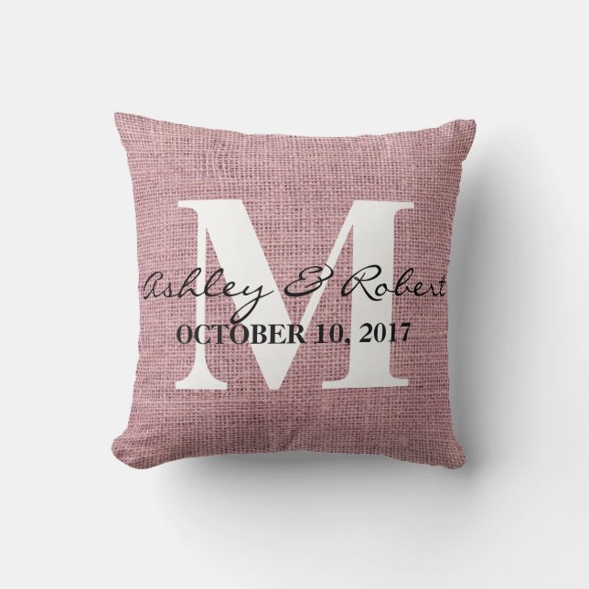 Modern Decorative Burlap White Monogram Bröllop Kudde (Framsida)