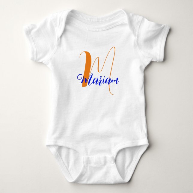 Modern design fram och bak - Anpassad efternamn T Shirt (Framsida)