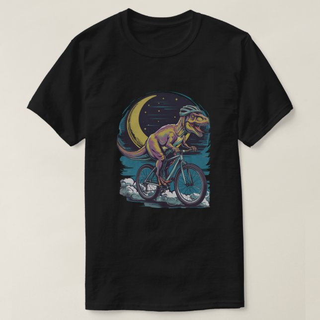 Modern dinosaur på en bike i Himmel med Måne-funny T Shirt (Design framsida)