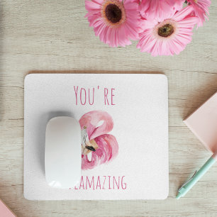 Modern du står inför Rosa Flamingo Musmatta
