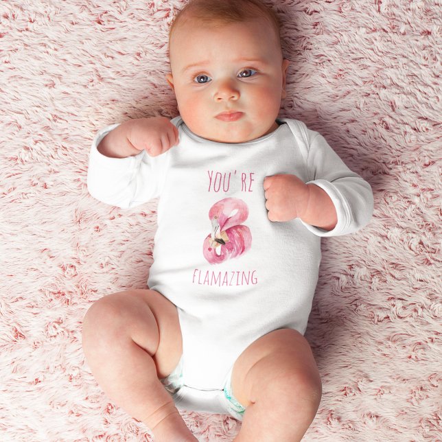 Modern du står inför Rosa Flamingo T Shirt (Skapare uppladdad)