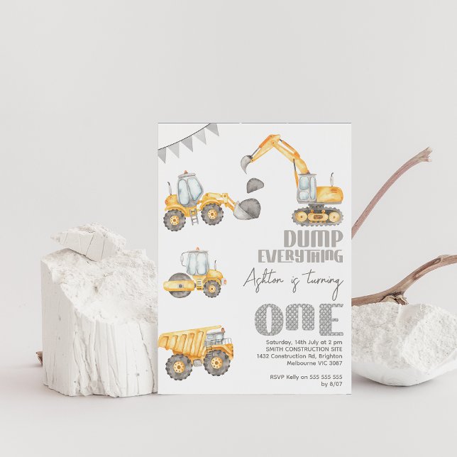 Modern Dumpning Allt-uppbyggnad 1:a födelsedag Inbjudningar (Modern construction 1st birthday invitation,  Dump everything first birthday party invitation,)