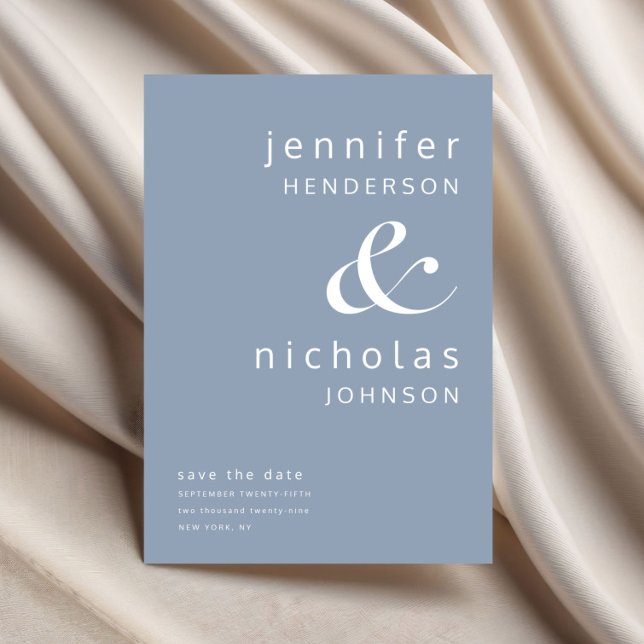 Modern Dusty Blue Ampersand Typography Bröllop Spara Datumet (Modern Dusty Blue Ampersand Typography Wedding Save The Date)