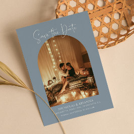 Modern Dusty Blue Arch Photo Boho Bröllop Monogram Spara Datumet