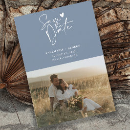 Modern Dusty Blue Calligraphy-skript - foto Spara Datumet