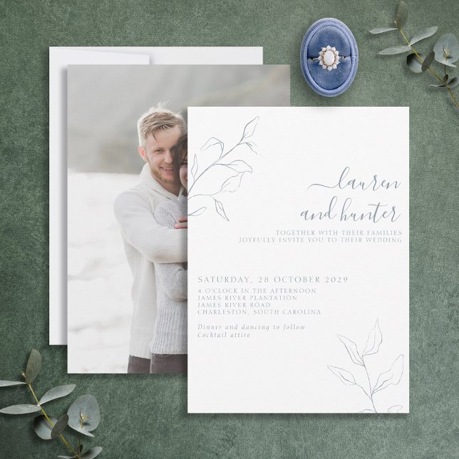 Modern Dusty Blue Script Botanical Photo Bröllop Inbjudningar (Skapare uppladdad)