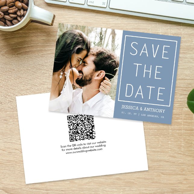 Modern Dusty Blue - Spara datumfoto QR-kod Inbjudningar (The QR code makes it easy for guests to visit your website for more details about your wedding.)