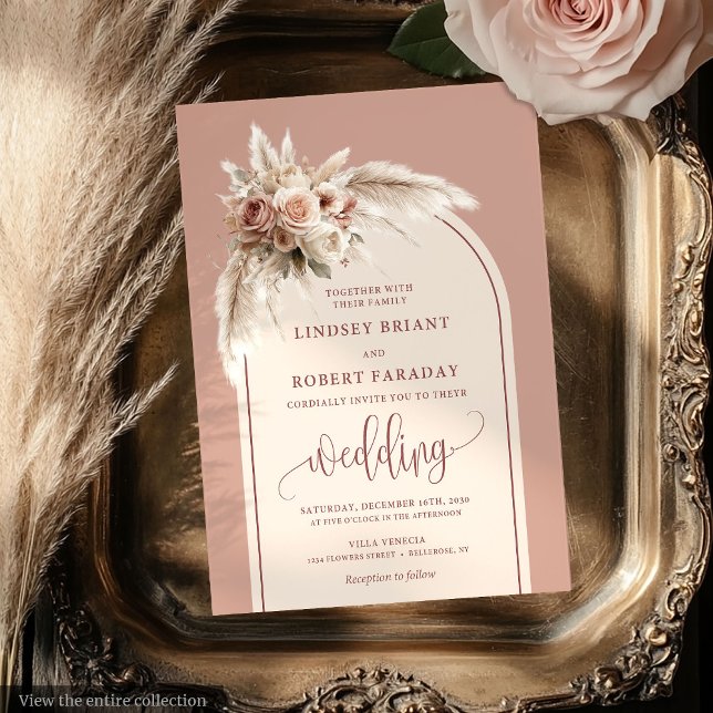 Modern Dusty Rosa Pampas Arch bröllopsinbjudan Inbjudningar (Modern Dusty Pink Pampas Arch Wedding Invitation)