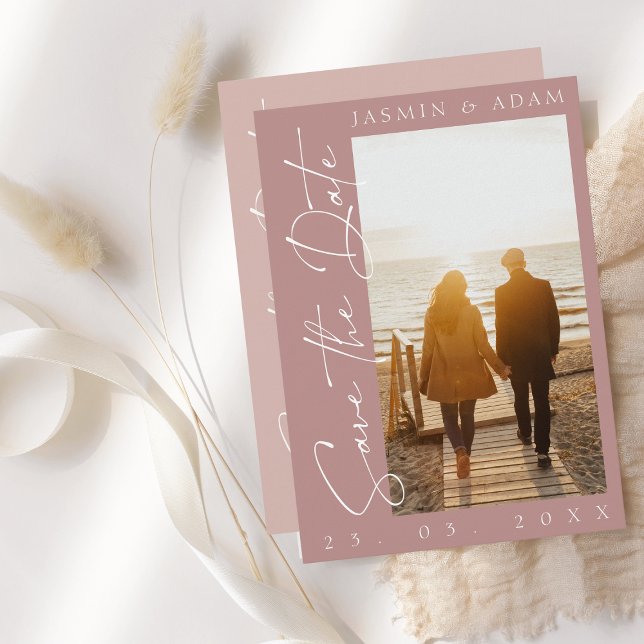 Modern Dusty Rosa Script Photo Bröllop Spara Datumet (Skapare uppladdad)