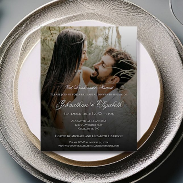 Modern dystermåltid för foto- och svart överlägg inbjudningar (Modern Photo and Black Overlay Rehearsal Dinner Invitation)