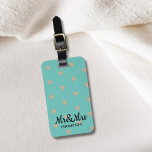 Modern Elegant Blue Faux Guld Hearts Bagagebricka<br><div class="desc">Coola anpassade bagagetagg med blå bakgrund/faux guld hjärtan/&Mrs. text. Du kan lägga till namn och adress.</div>