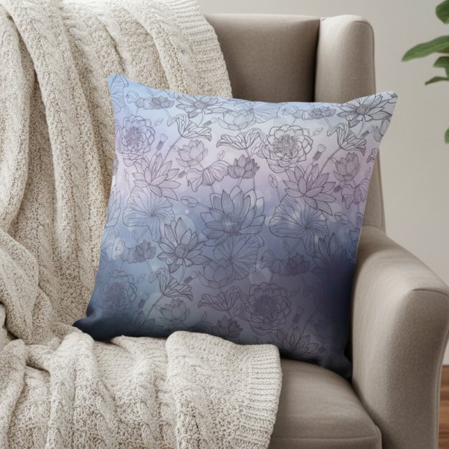 Modern Elegant Blue och Lila blommor Kudde (Skapare uppladdad)