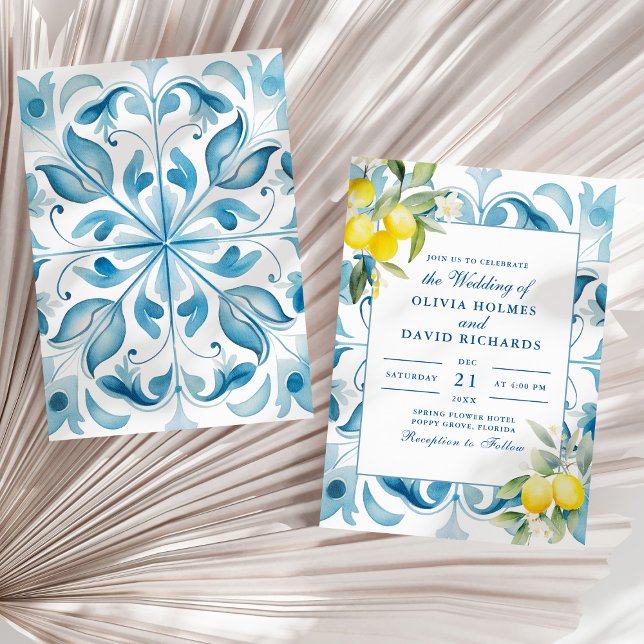 Modern Elegant Blue Tile och Lemon Bröllop Inbjudningar (Modern Elegant Blue Tile and Lemon Wedding Invitation on a sunny white dry palm leaf.)