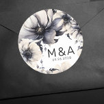 Modern Elegant Boho Black White Blommigt Bröllop Runt Klistermärke<br><div class="desc">Färg och enkel modern design för svartvit blomma bröllop. Ett klassiskt men vismiskt utseende med svart, grått och gräddblommor av färgad med svart typsnitt och modern text. Redigera all text till din egen information. Du kan till och med byta ut bakgrunden färg mot vad du vill! Jag har också en...</div>