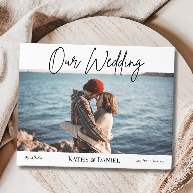 Modern Elegant Chic Handskriven Foto Bröllop Gästböcker (Elegant chic handwritten photo wedding guest book captures heartfelt memories with a personal touch)