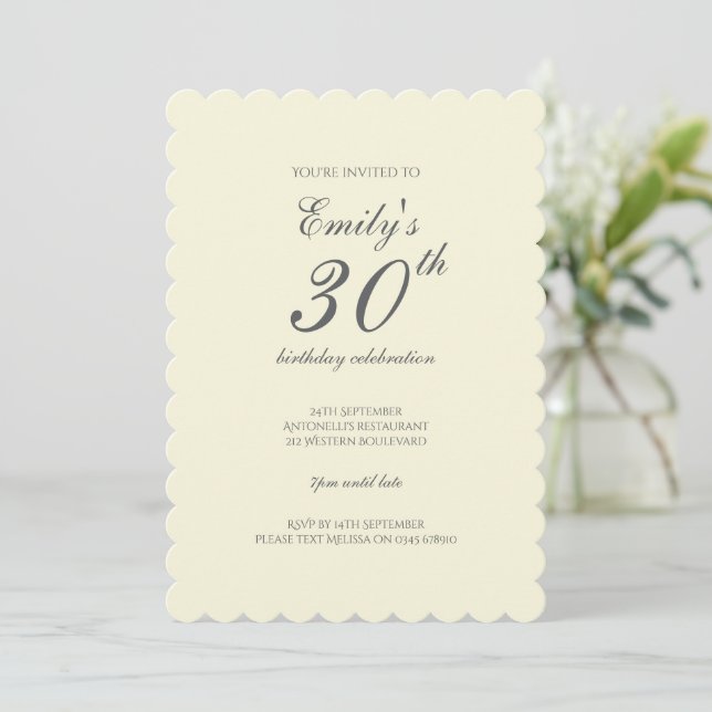 Modern Elegant Cream 30-årsfest Inbjudningar (Stående Fram)