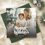 Modern Elegant Glad helg-fotoportet Julkort<br><div class="desc">Det här moderna glad helg-fotojulkortet i elegant har en ren och sofistikerad utformning med retrotypografi och en klassisk hälsning i julklapp.</div>