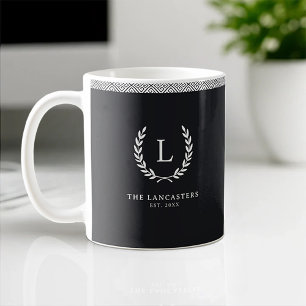 Modern Elegant Krans Familjenamn Anpassad Initial Kaffemugg