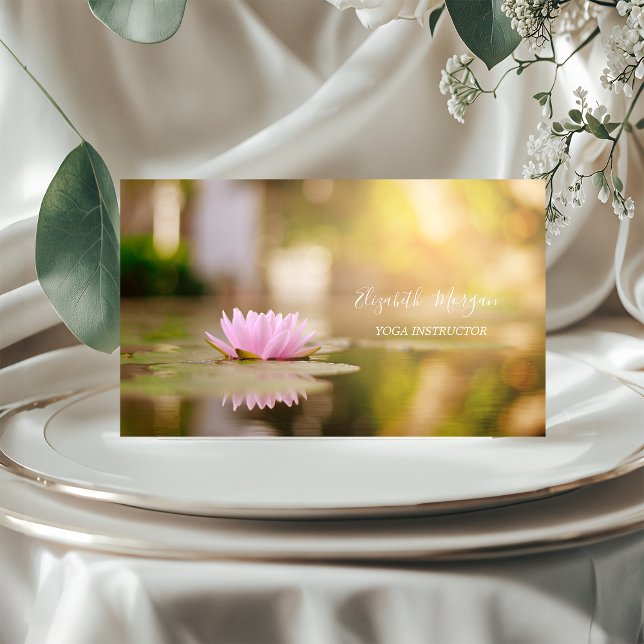 Modern Elegant Professionell Lotus Guld  Yoga Visitkort (Skapare uppladdad)